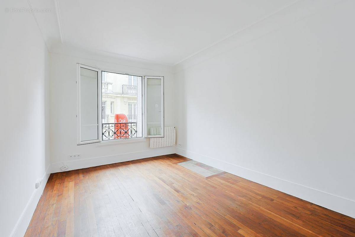 Appartement à PARIS-12E