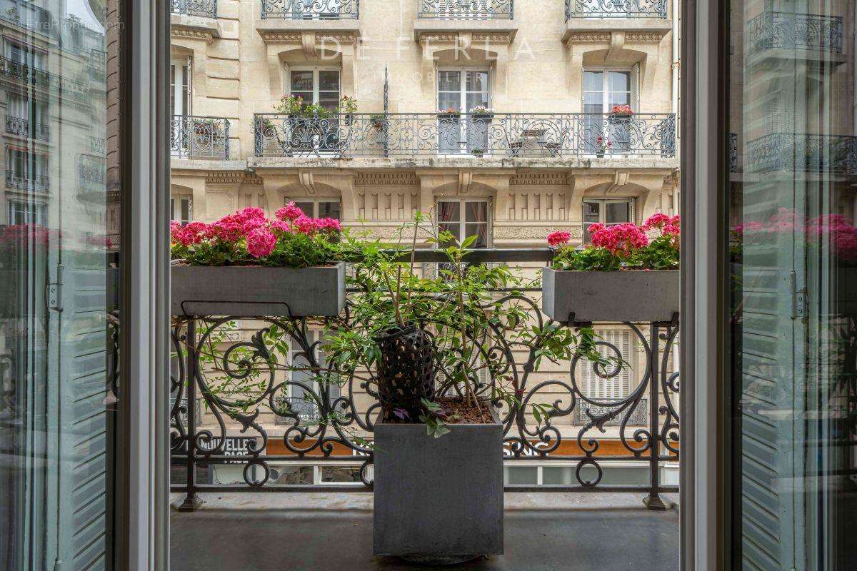 Appartement à PARIS-15E