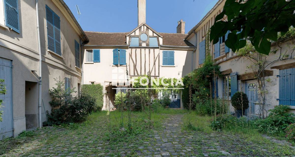 Appartement à MONTEREAU-FAULT-YONNE