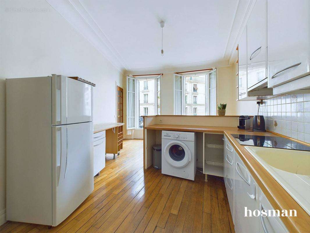 Appartement à PARIS-10E