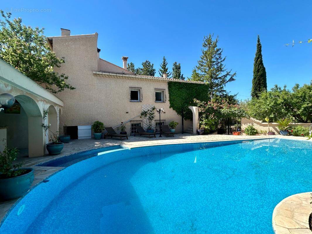 Maison à VAISON-LA-ROMAINE