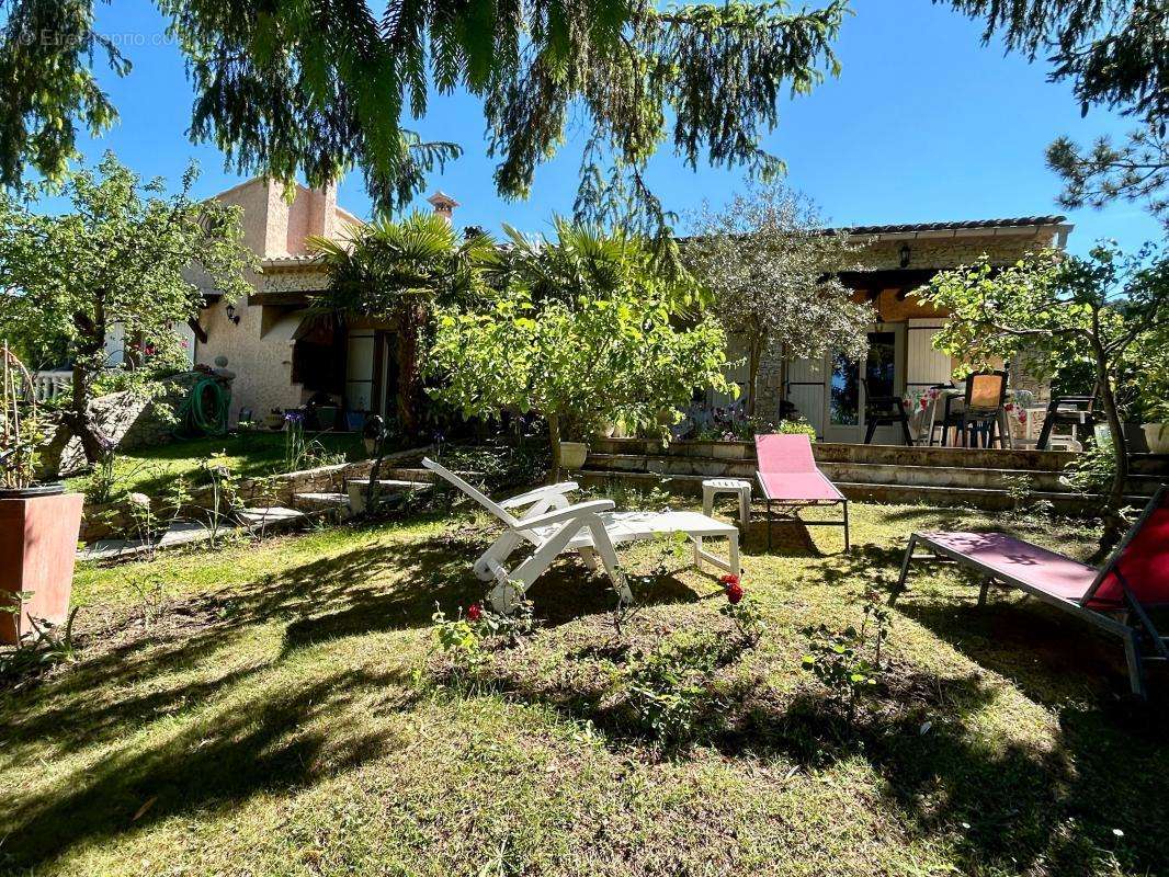 Maison à VAISON-LA-ROMAINE