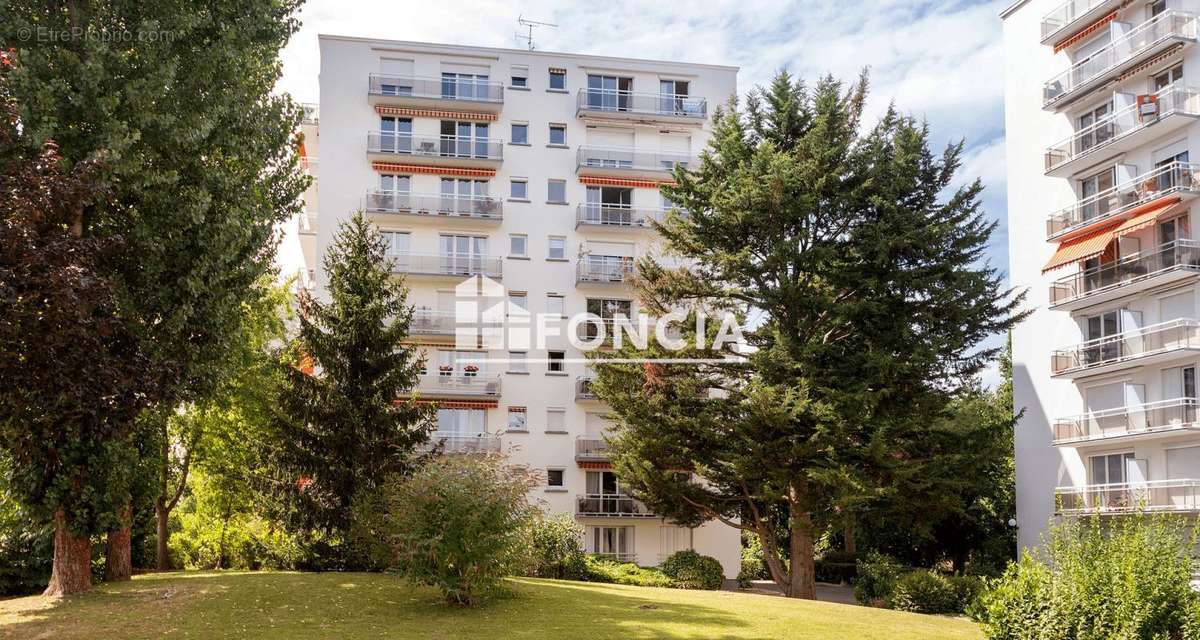 Appartement à LONGJUMEAU