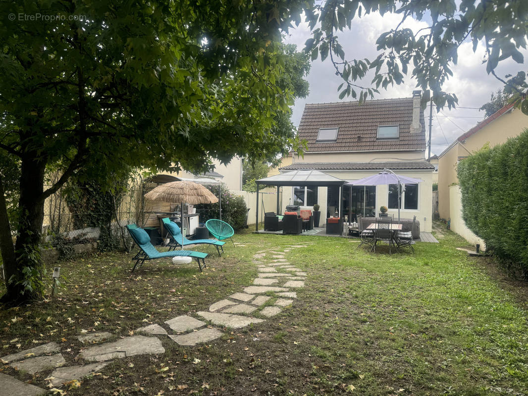 Maison à MONTIGNY-LES-CORMEILLES