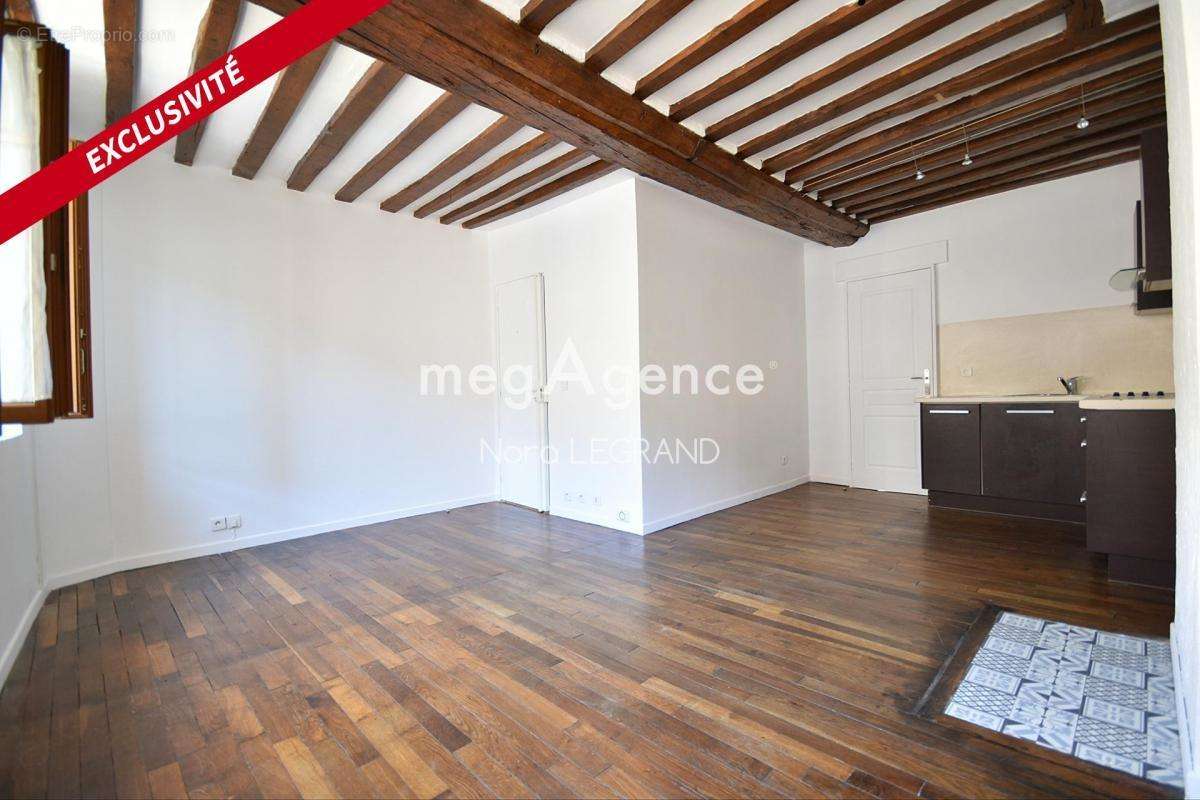 Appartement à BEAUCHAMP