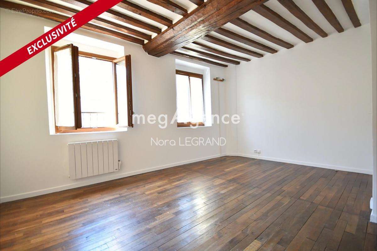 Appartement à BEAUCHAMP