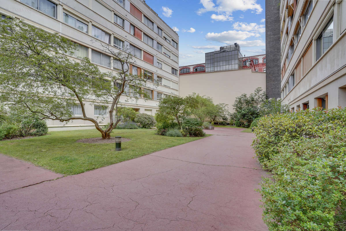 Appartement à LEVALLOIS-PERRET