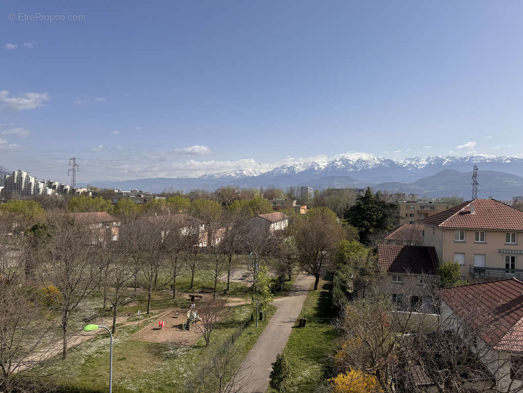 Appartement à SEYSSINET-PARISET