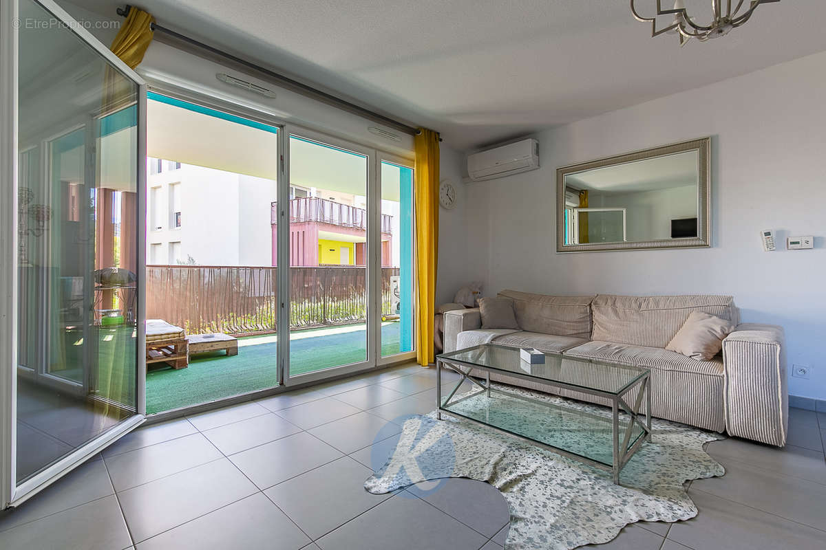 Appartement à MARSEILLE-9E