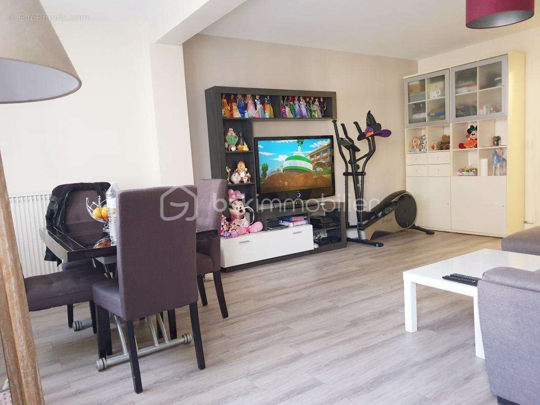 Appartement à COLOMBES