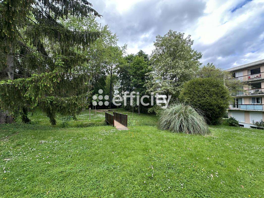 Appartement à VILLEBON-SUR-YVETTE