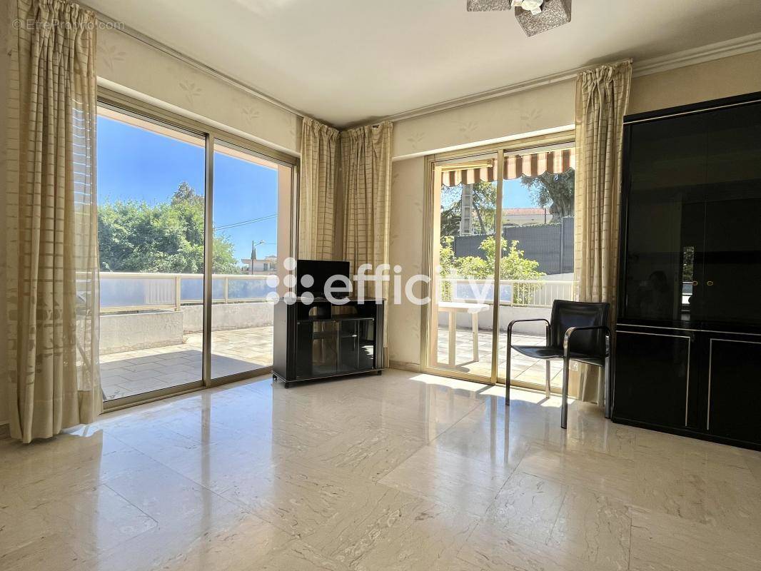 Appartement à CAGNES-SUR-MER