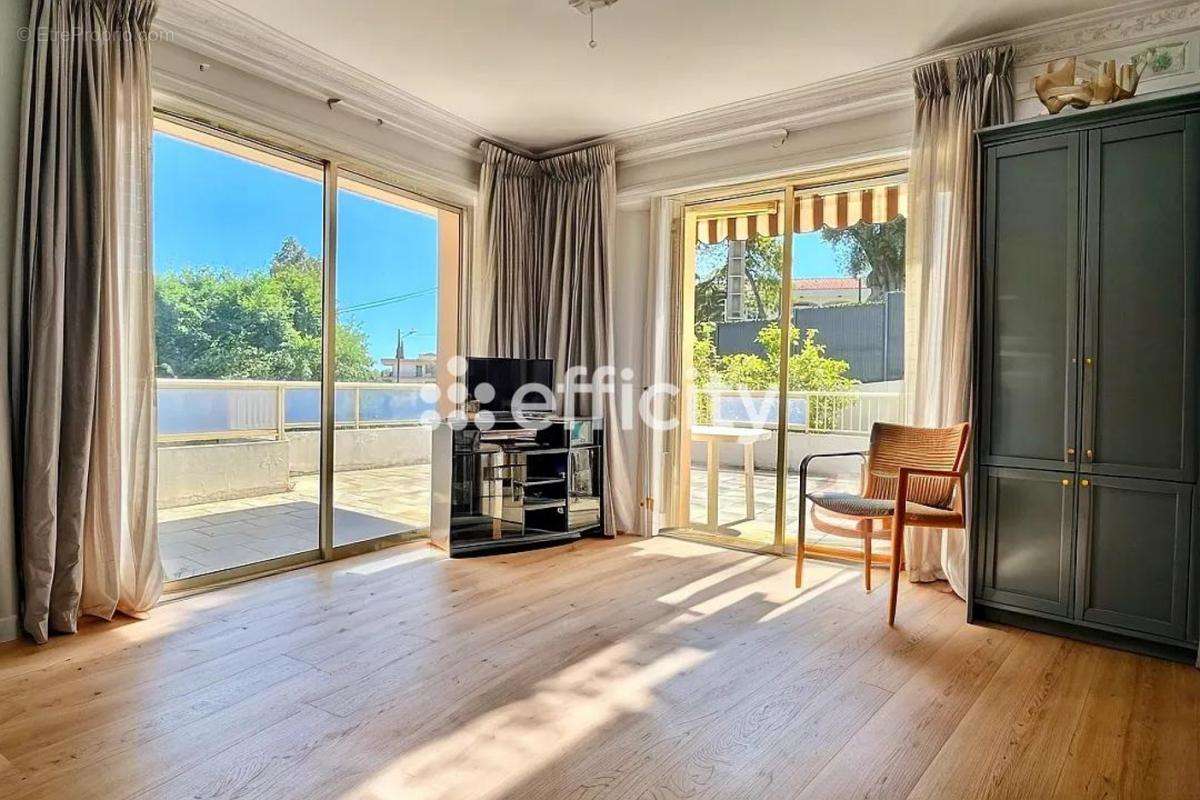 Appartement à CAGNES-SUR-MER