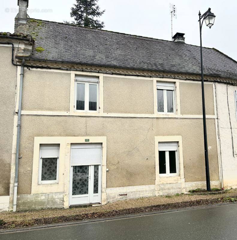 Maison à CORGNAC-SUR-L&#039;ISLE