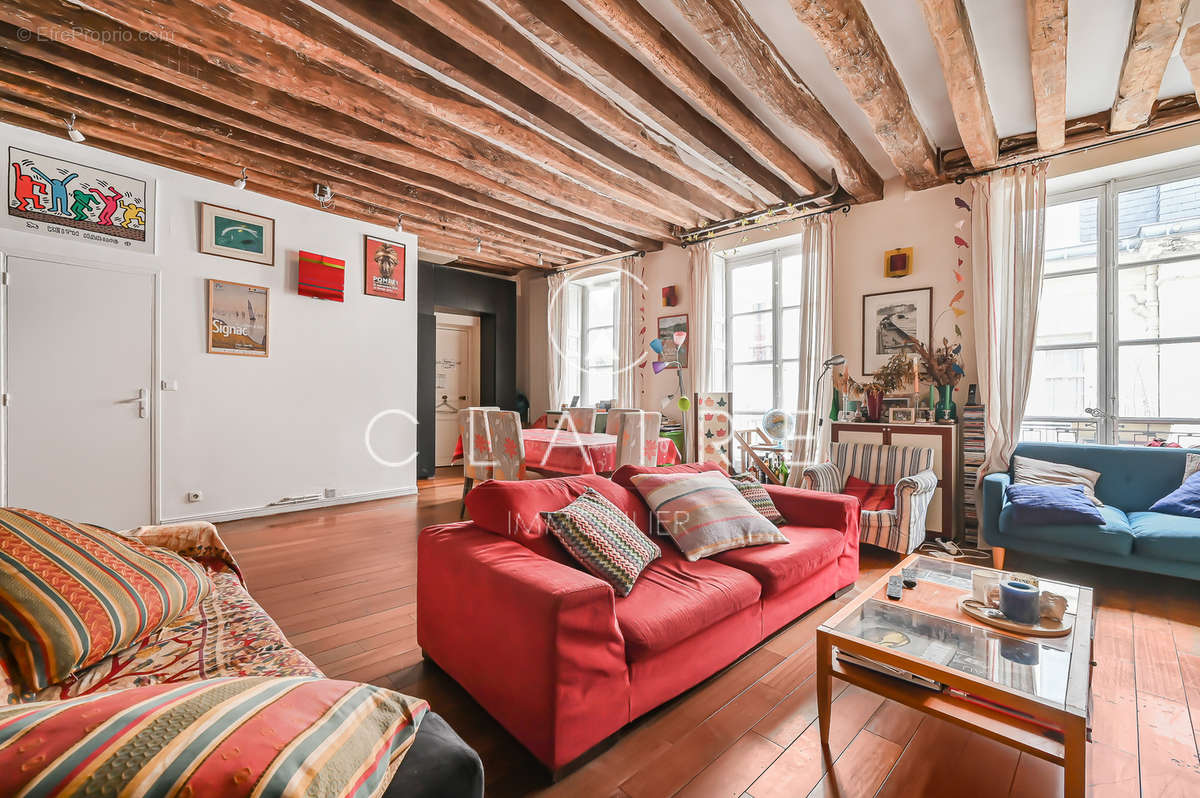 Appartement à PARIS-4E