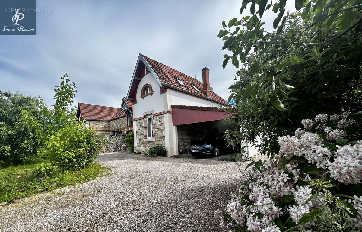 Maison à COUTERNON