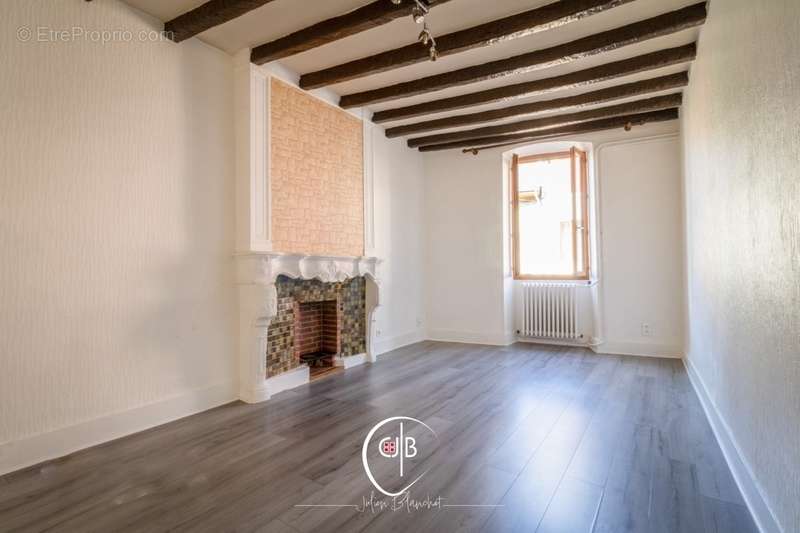 Appartement à MONTMELIAN