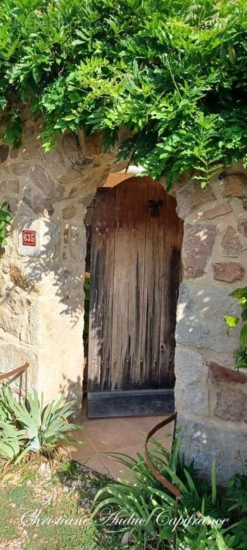 Maison à CHAROLLES