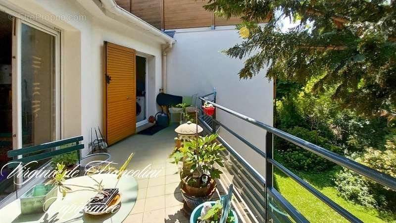 Appartement à NEUILLY-PLAISANCE