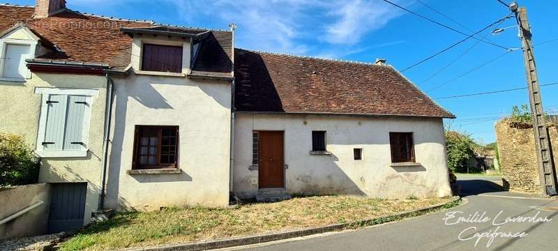 Maison à BADECON-LE-PIN