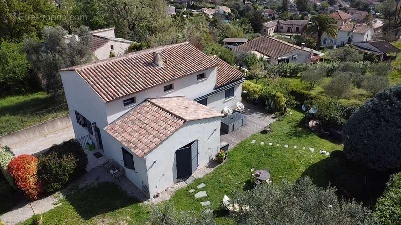 Maison à AURIBEAU-SUR-SIAGNE