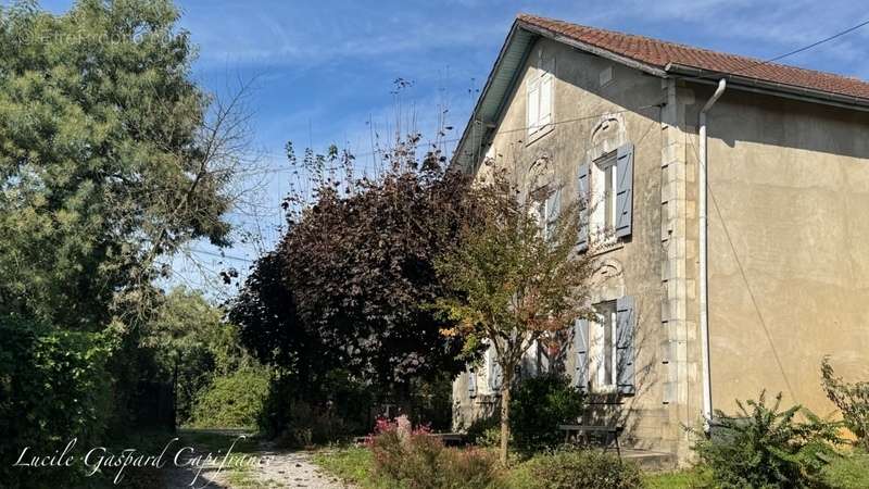 Maison à LAUREDE