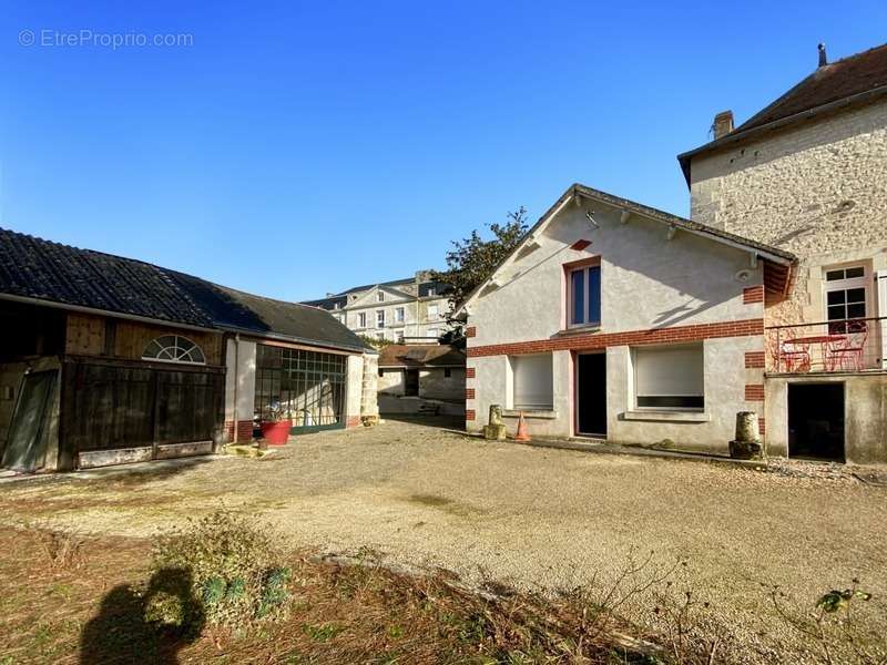 Maison à CHATELLERAULT