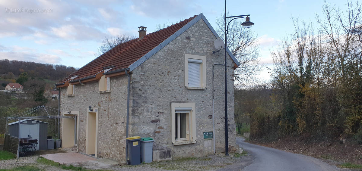 Maison à TROISSY