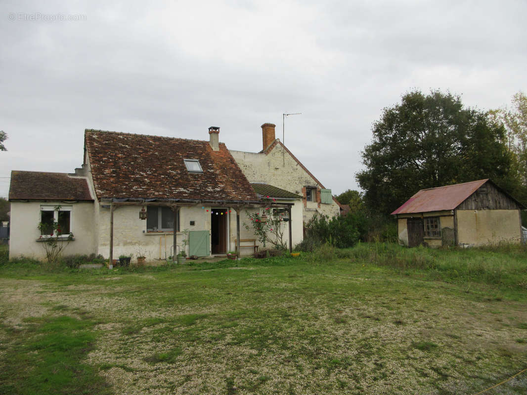 Maison à OULCHES