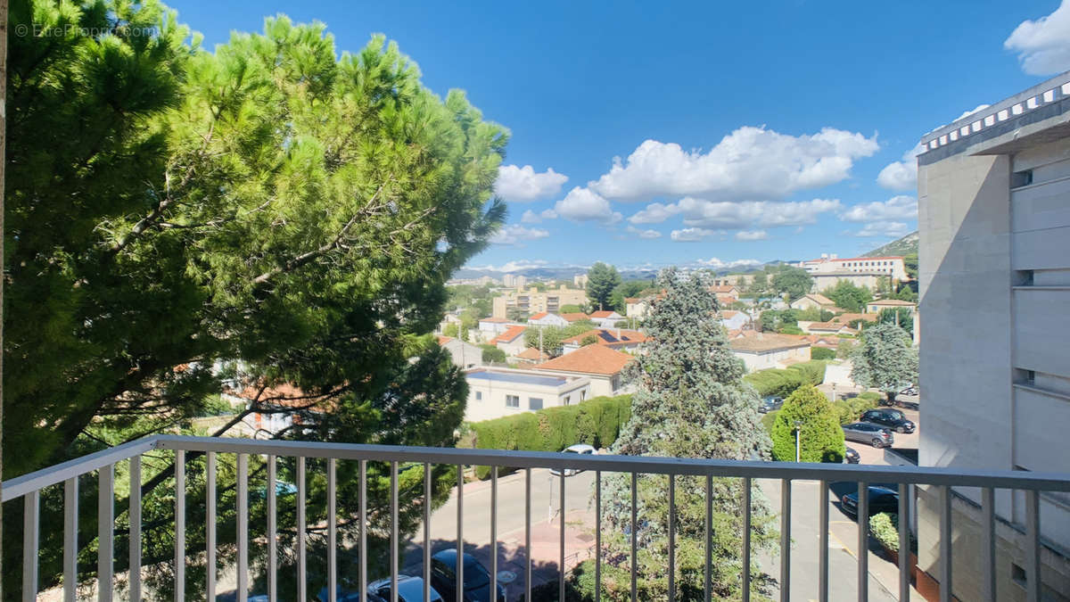 Appartement à MARSEILLE-9E