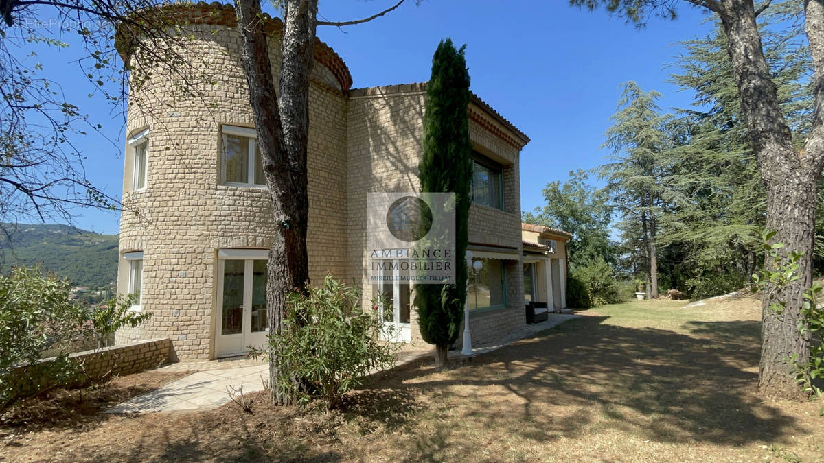 Maison à SAINT-PERAY