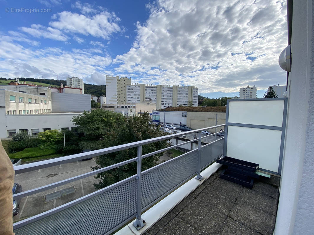 Appartement à SAINT-ETIENNE