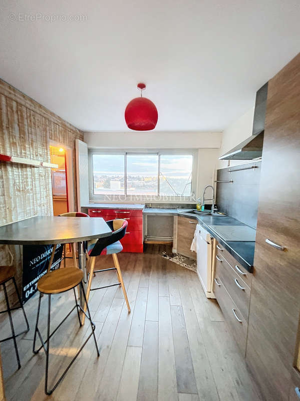 Appartement à SAINTE-FOY-LES-LYON