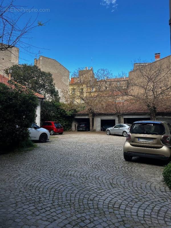 Appartement à BEZIERS