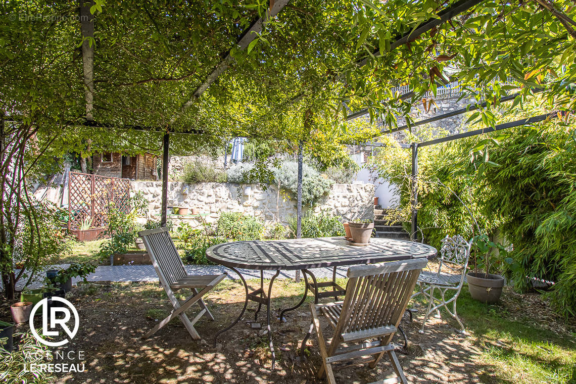 Maison à LA FRETTE-SUR-SEINE