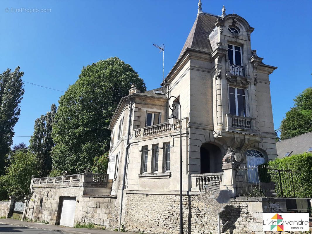 Maison à PIERREFONDS