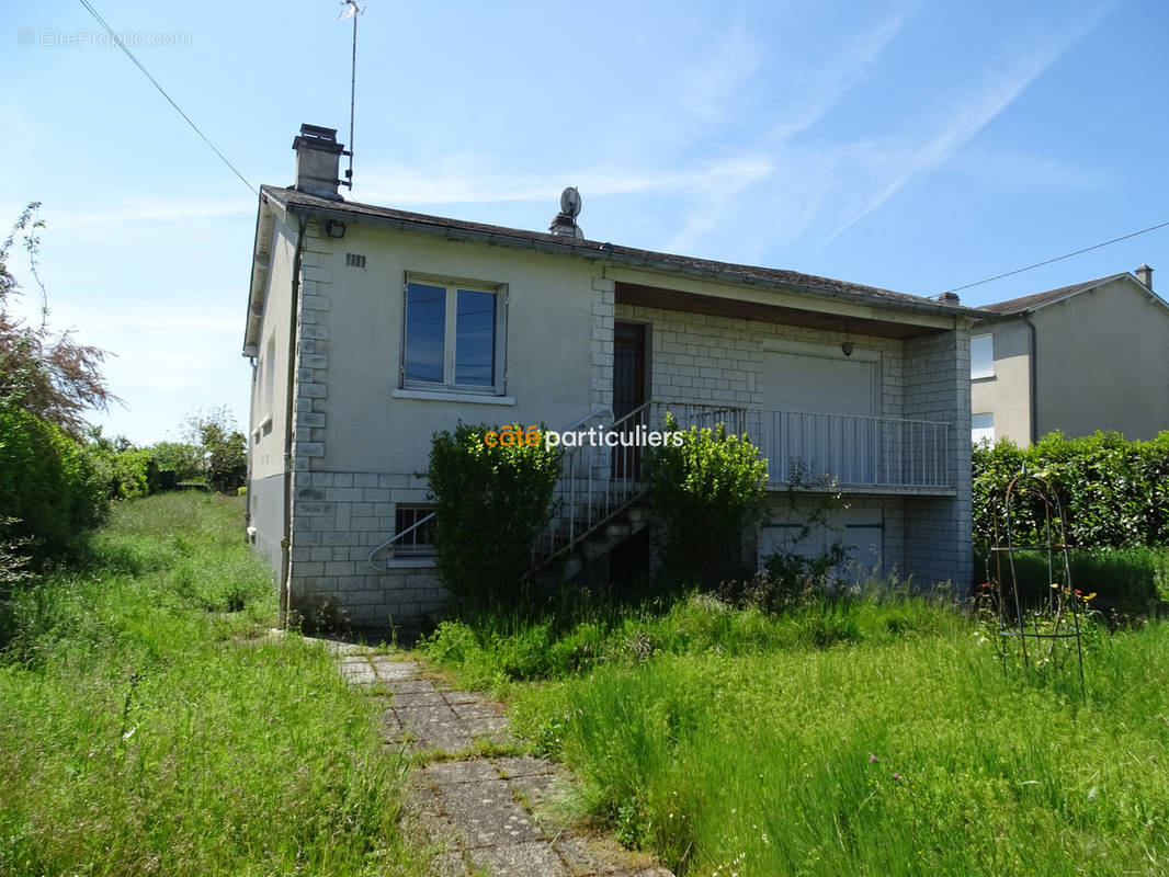 Maison à LIGNIERES