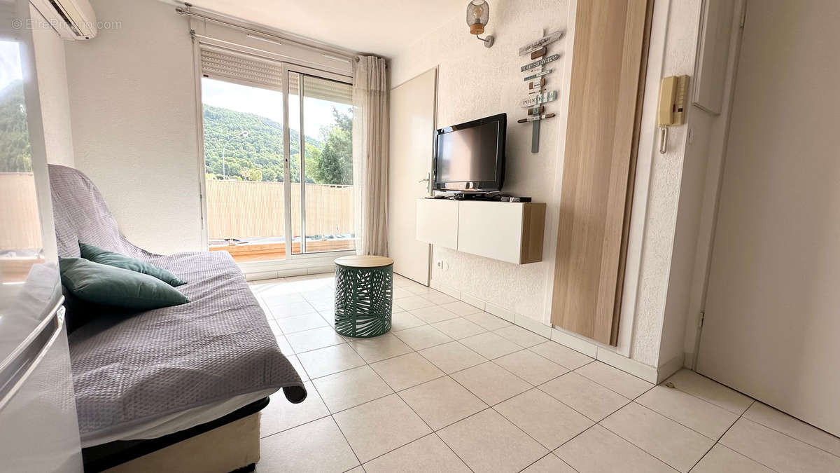 Appartement à CARQUEIRANNE