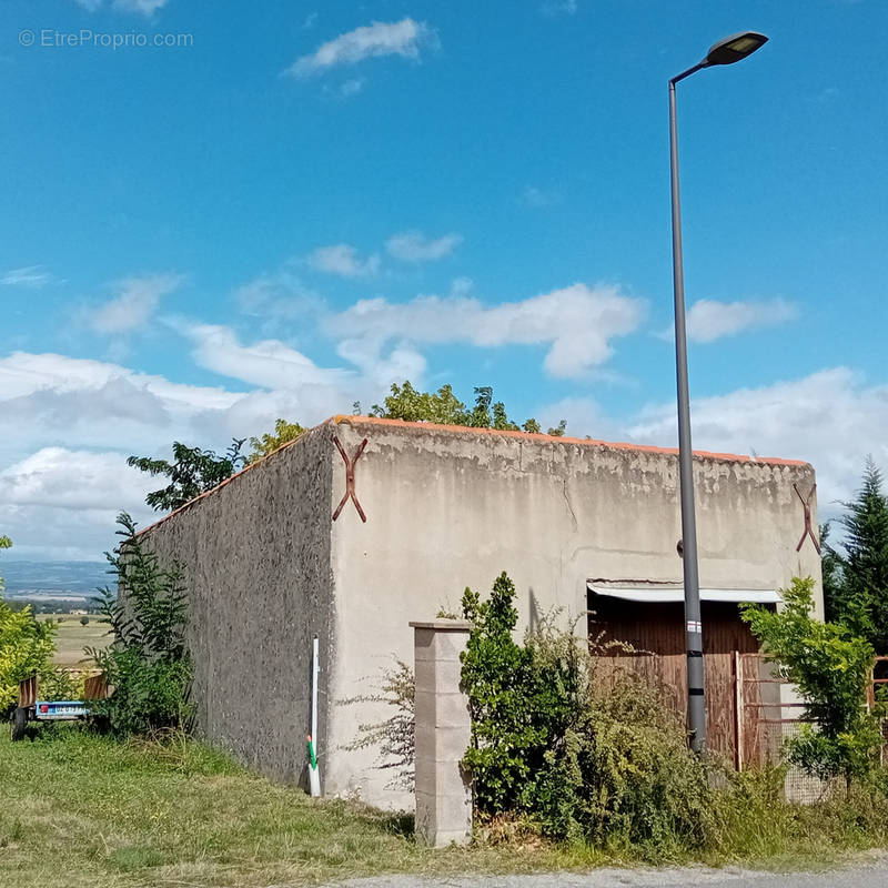 Parking à BRAM