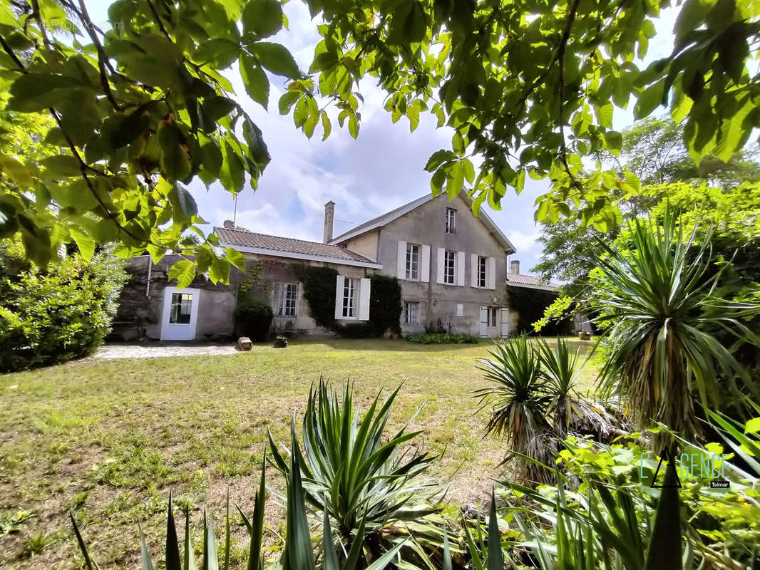 Maison à CUSSAC-FORT-MEDOC