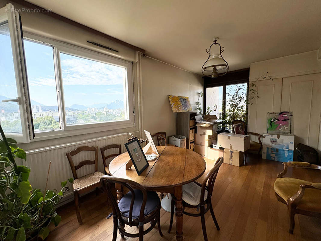 Appartement à GRENOBLE