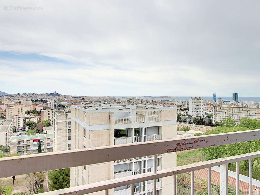 Appartement à MARSEILLE-13E