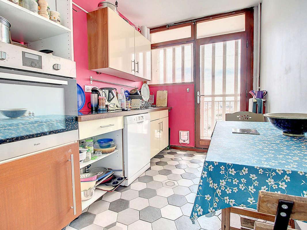 Appartement à MARSEILLE-13E