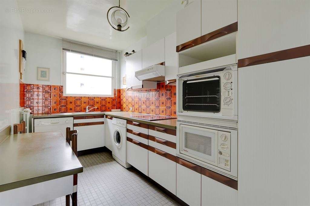 Appartement à PARIS-20E