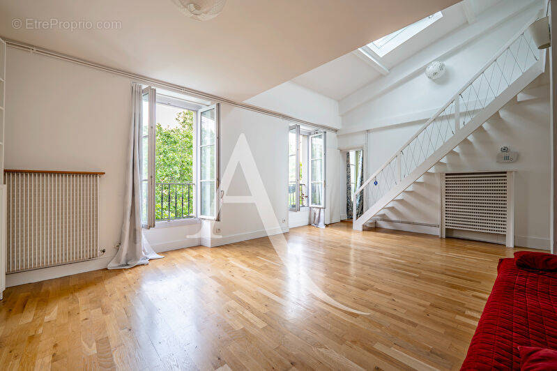 Appartement à PARIS-12E