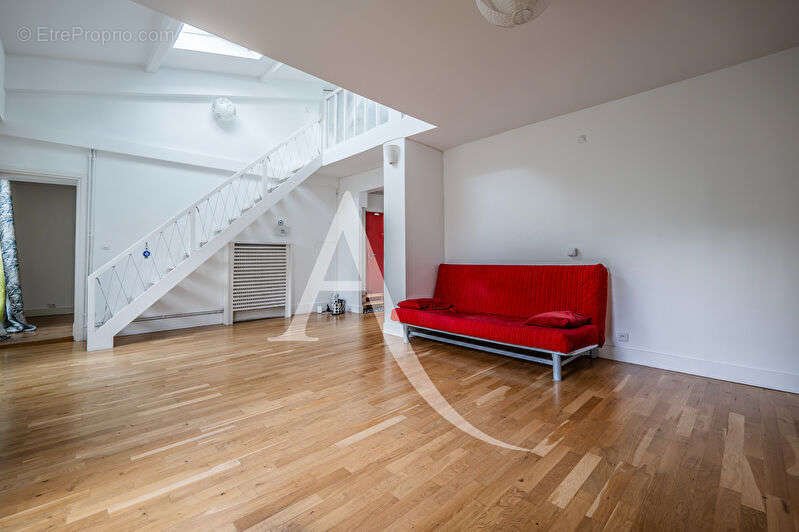 Appartement à PARIS-12E