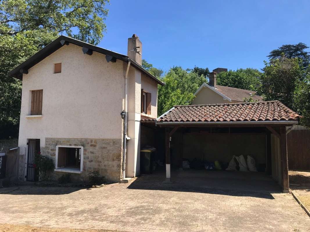 Maison à SAINT-GERMAIN-AU-MONT-D&#039;OR