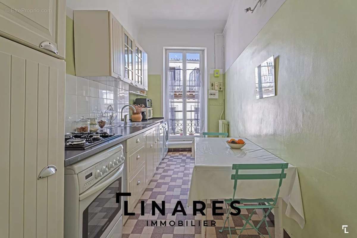 Appartement à MARSEILLE-6E