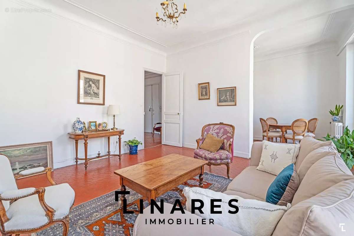 Appartement à MARSEILLE-6E