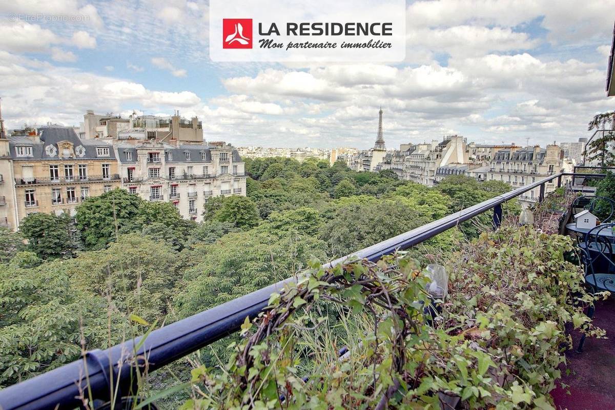 Appartement à PARIS-16E